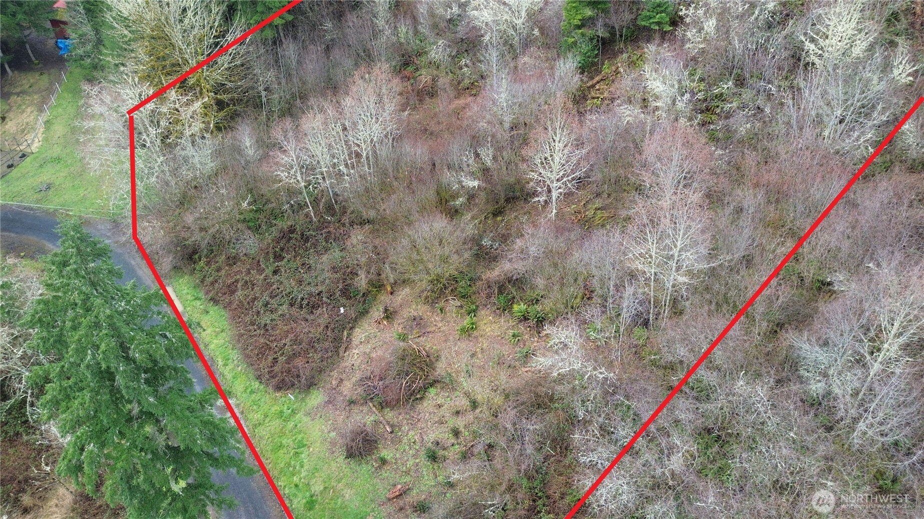 573 Clearwater Road Property Photo 12