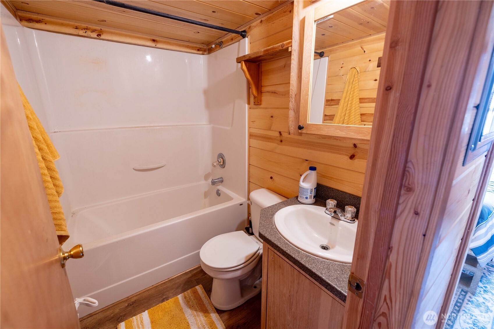 385 Highway 153 Property Photo 14