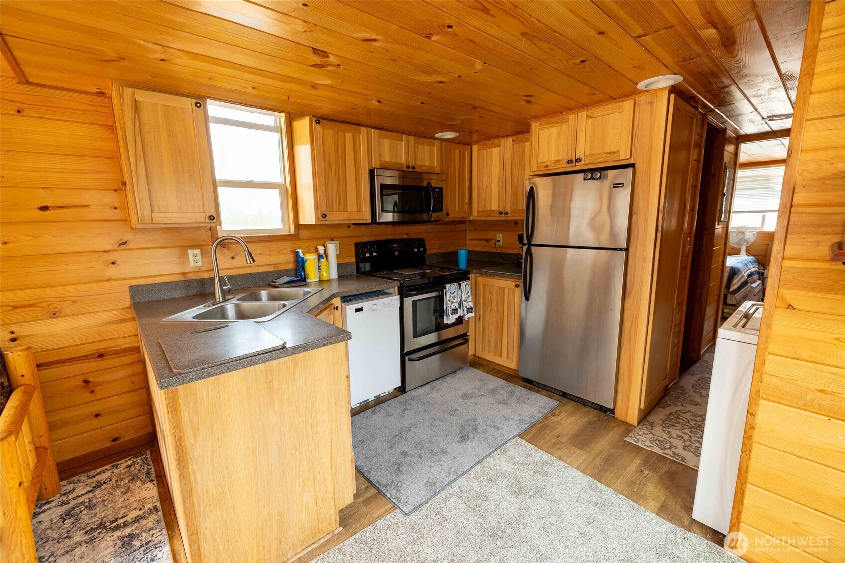 385 Highway 153 Property Photo 21