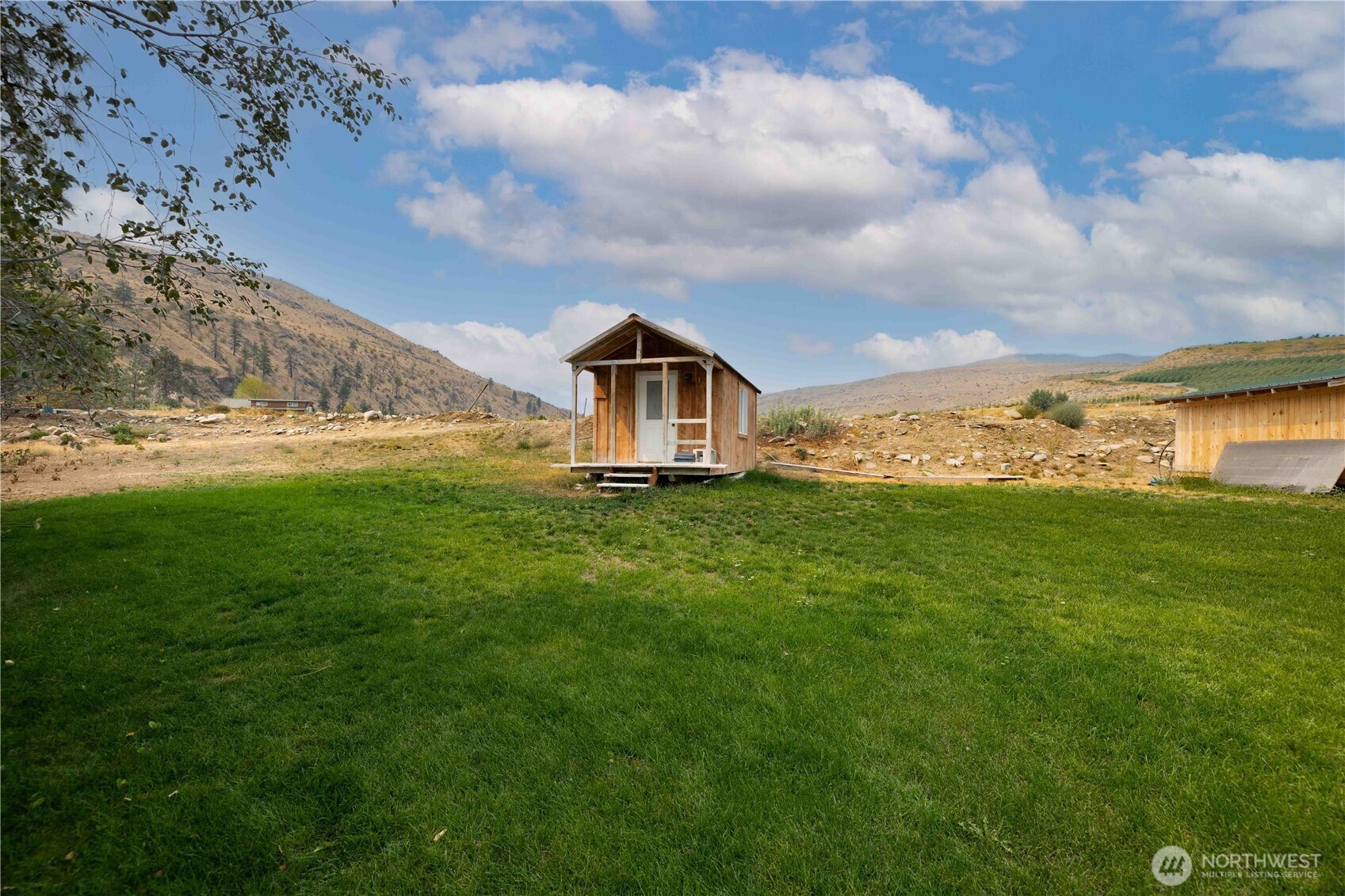 385 Highway 153 Property Photo 23