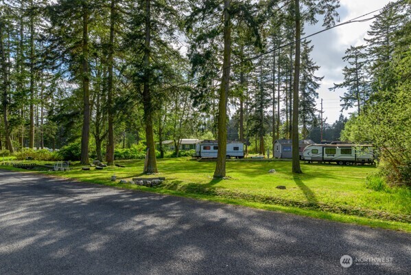 3475 Appian Way Property Photo 4