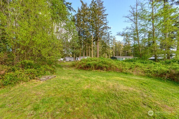 3475 Appian Way Property Photo 5