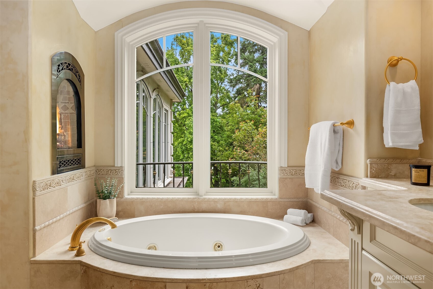 3210 Hunts Point Road Property Photo 25