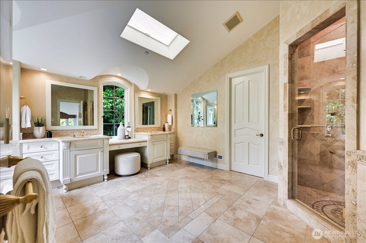 3210 Hunts Point Road Property Photo 26
