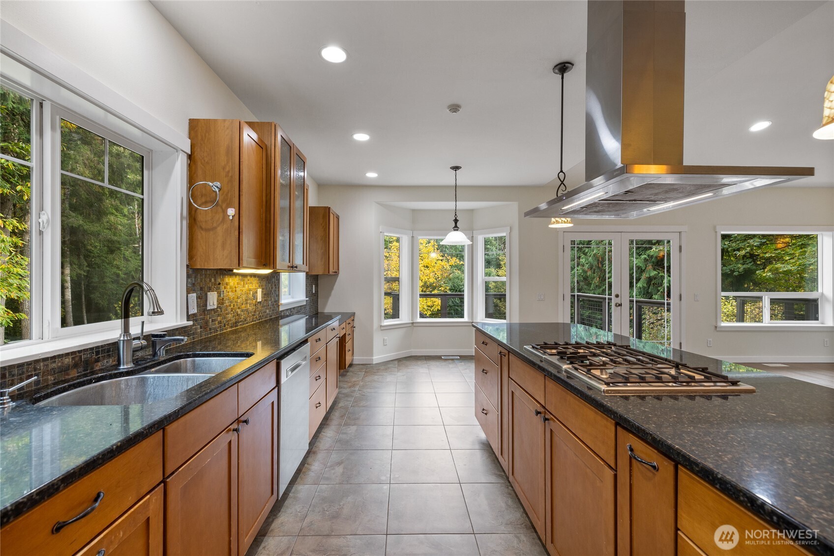 12106 109th Street Property Photo 3