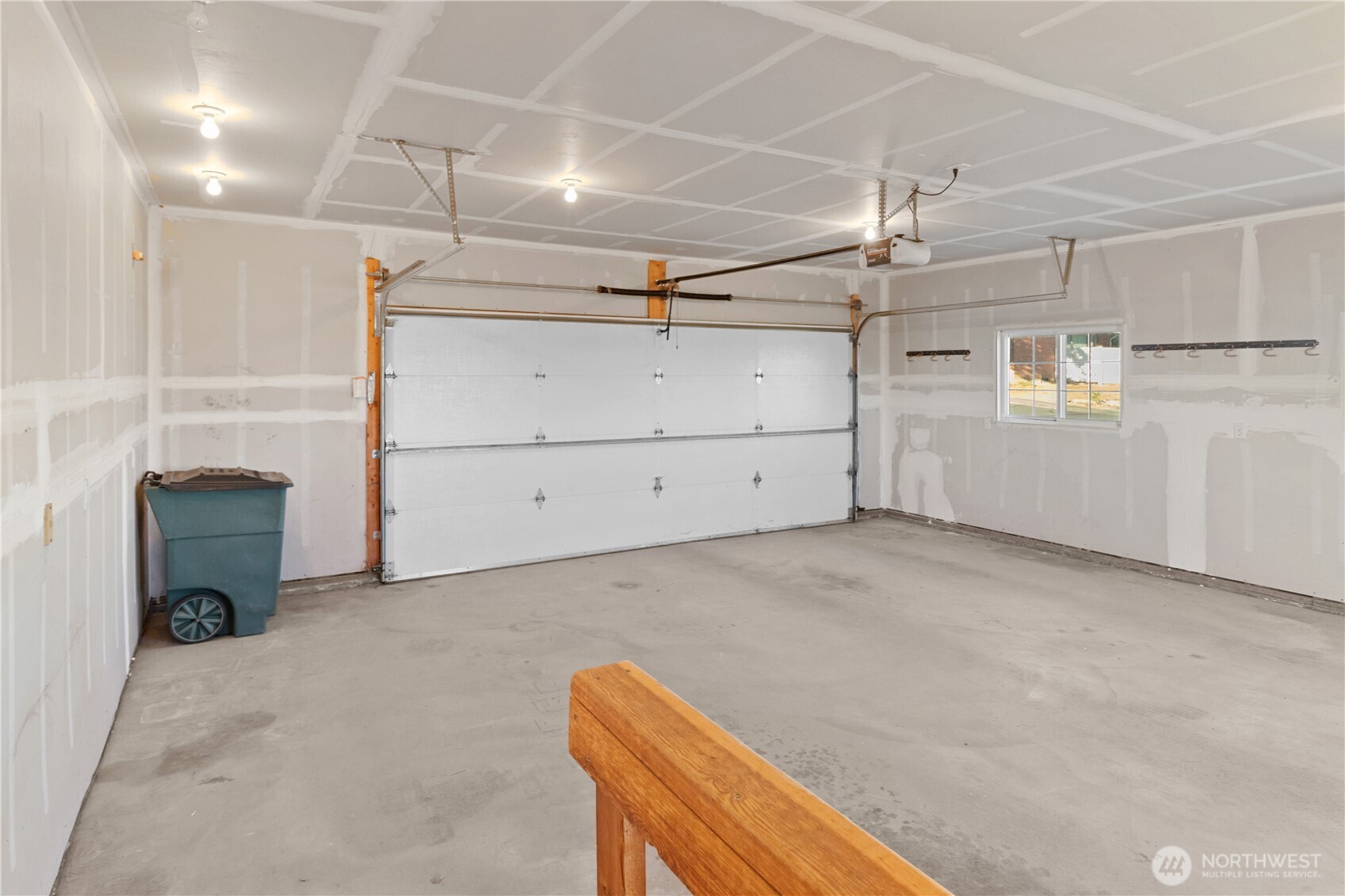 508 W 7th Avenue Property Photo 27