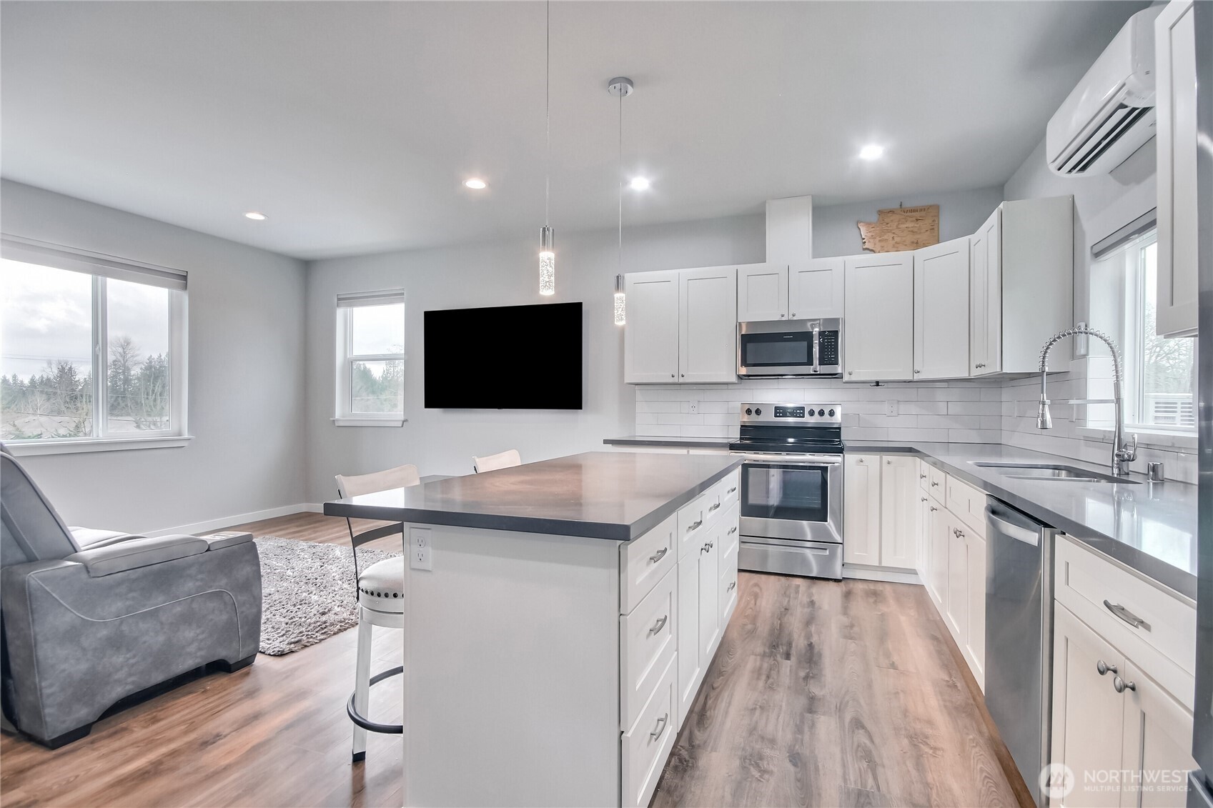 1828 25th Street Property Photo 6