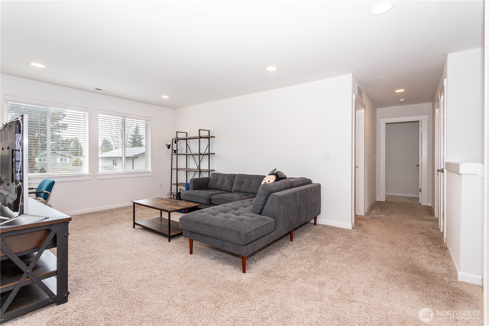 27432 14th Place Property Photo 18
