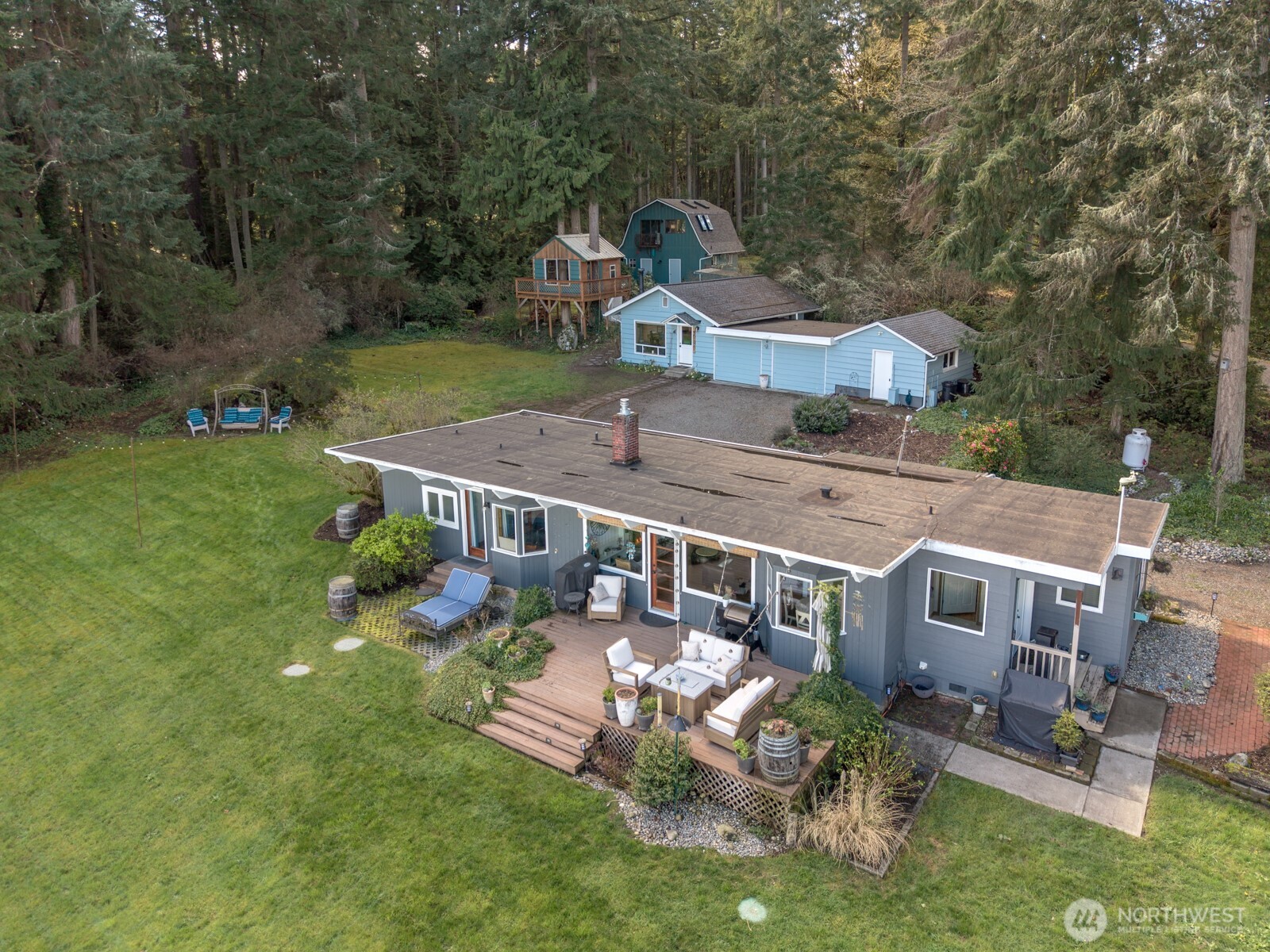 9513 Villa Beach Road Property Photo 1
