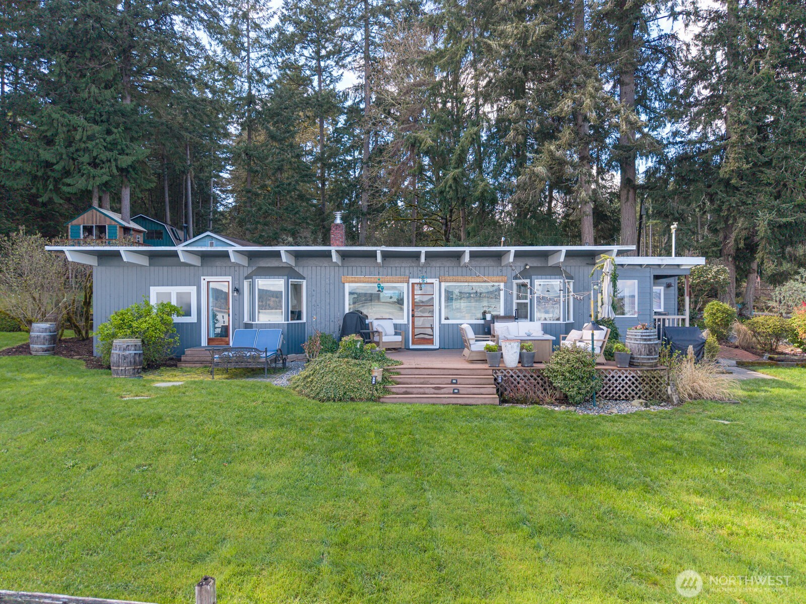 9513 Villa Beach Road Property Photo 2