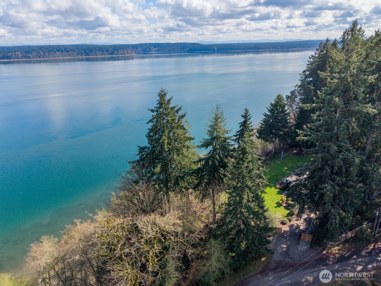 9513 Villa Beach Road Property Photo 4