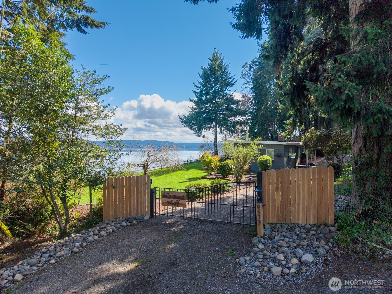 9513 Villa Beach Road Property Photo 5