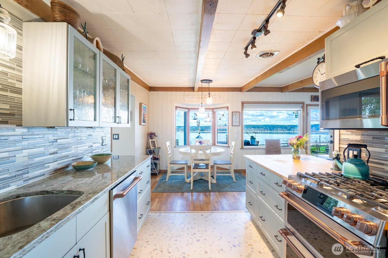 9513 Villa Beach Road Property Photo 11