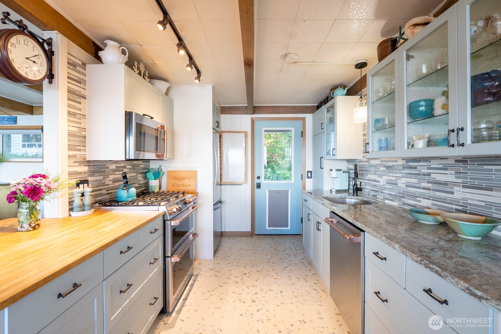 9513 Villa Beach Road Property Photo 12