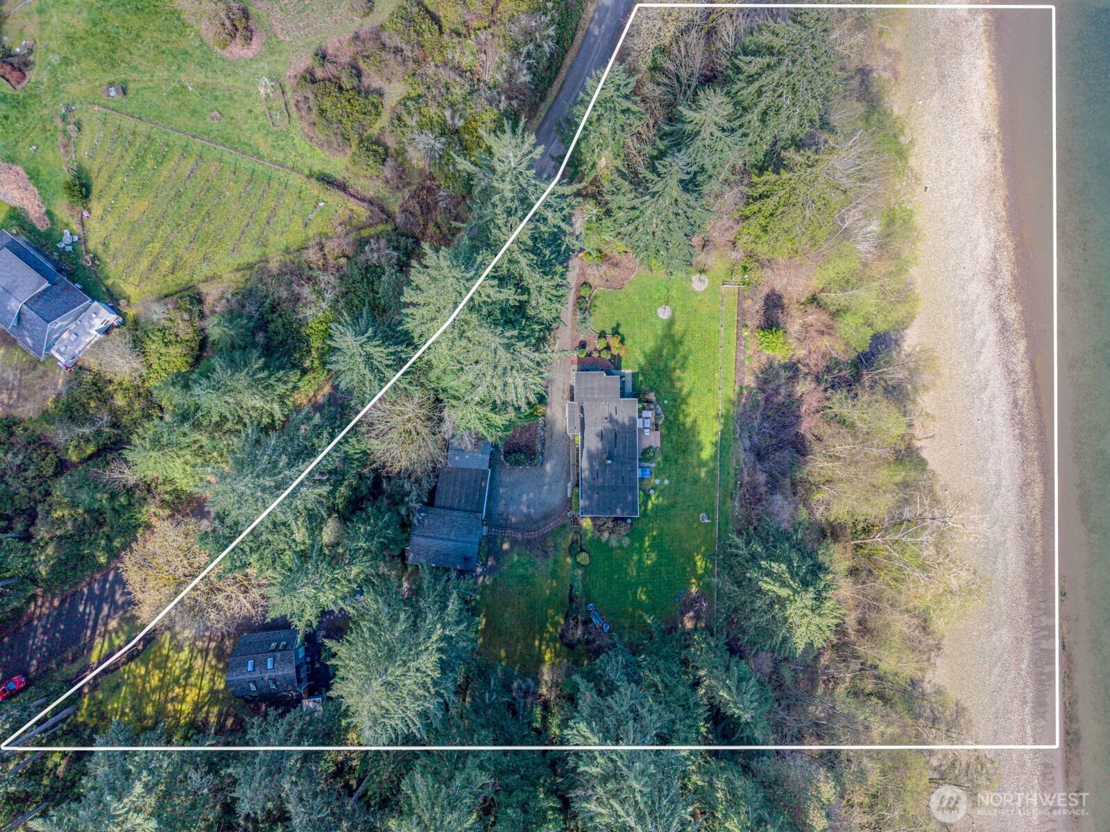 9513 Villa Beach Road Property Photo 36