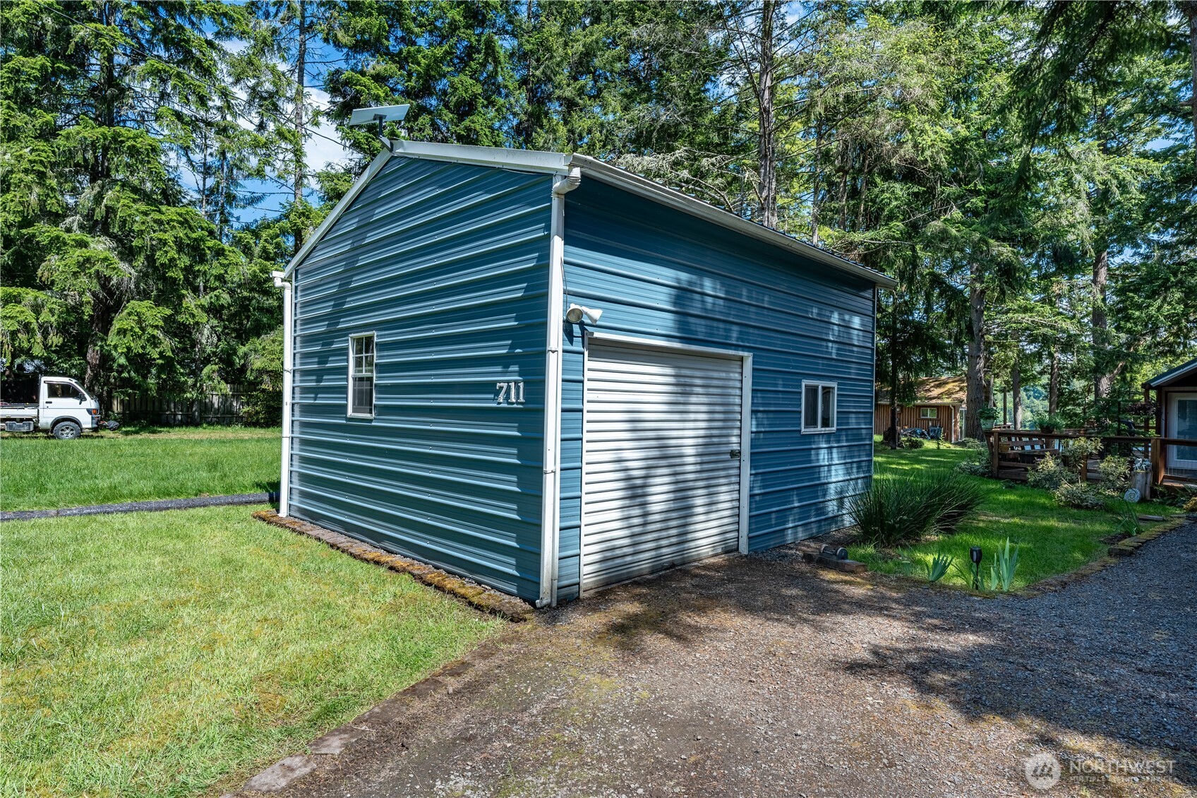 711 E Herron Boulevard Property Photo 24