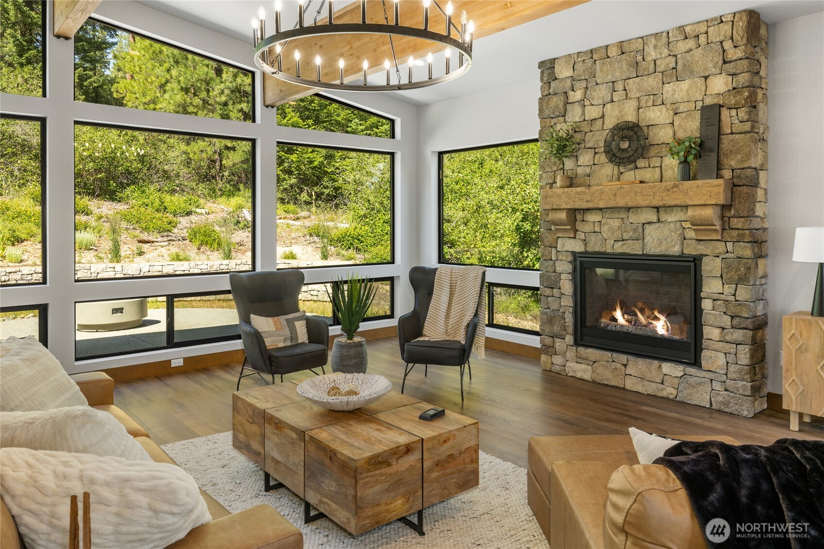 2040 Coal Mine Way Property Photo 8
