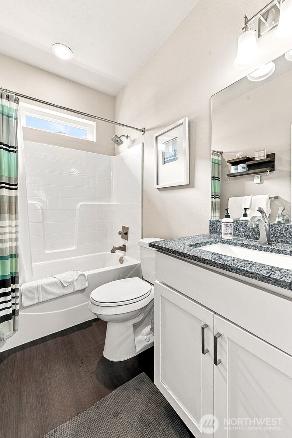 424 Vine Maple Lane Property Photo 16