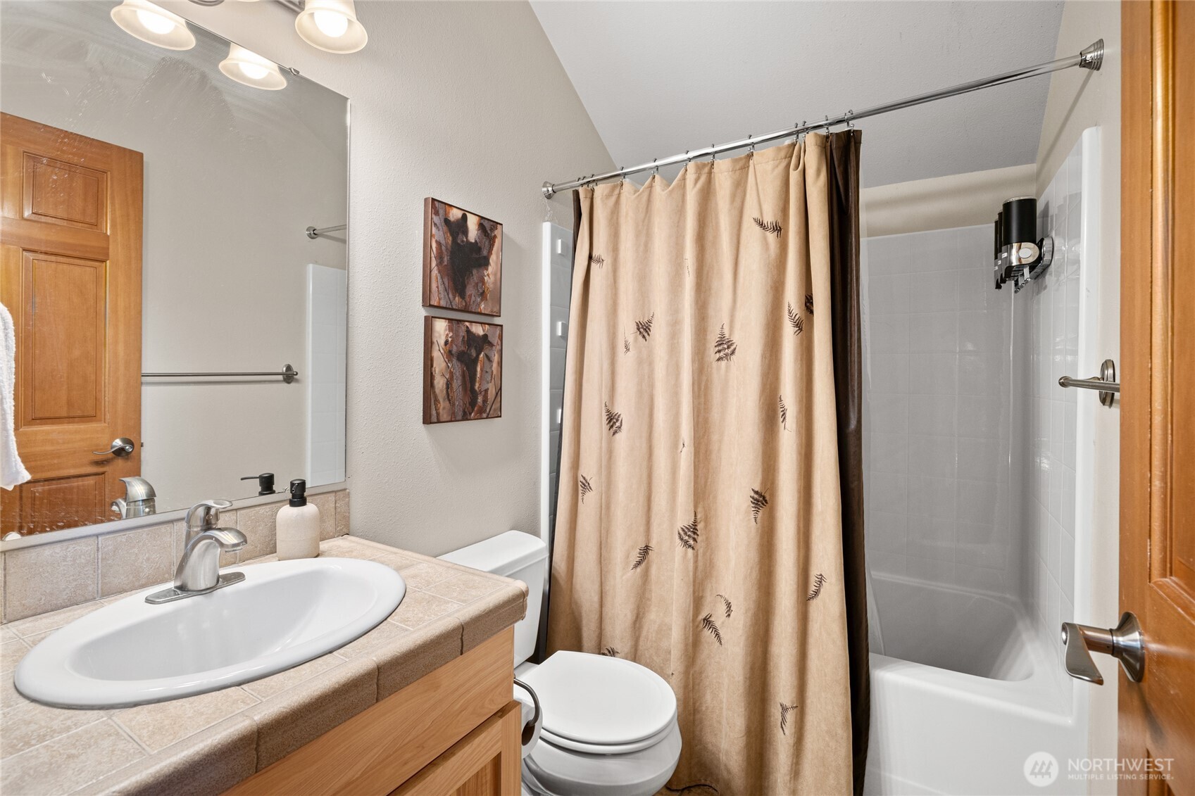 261 Tiger Lily Lane Property Photo 18