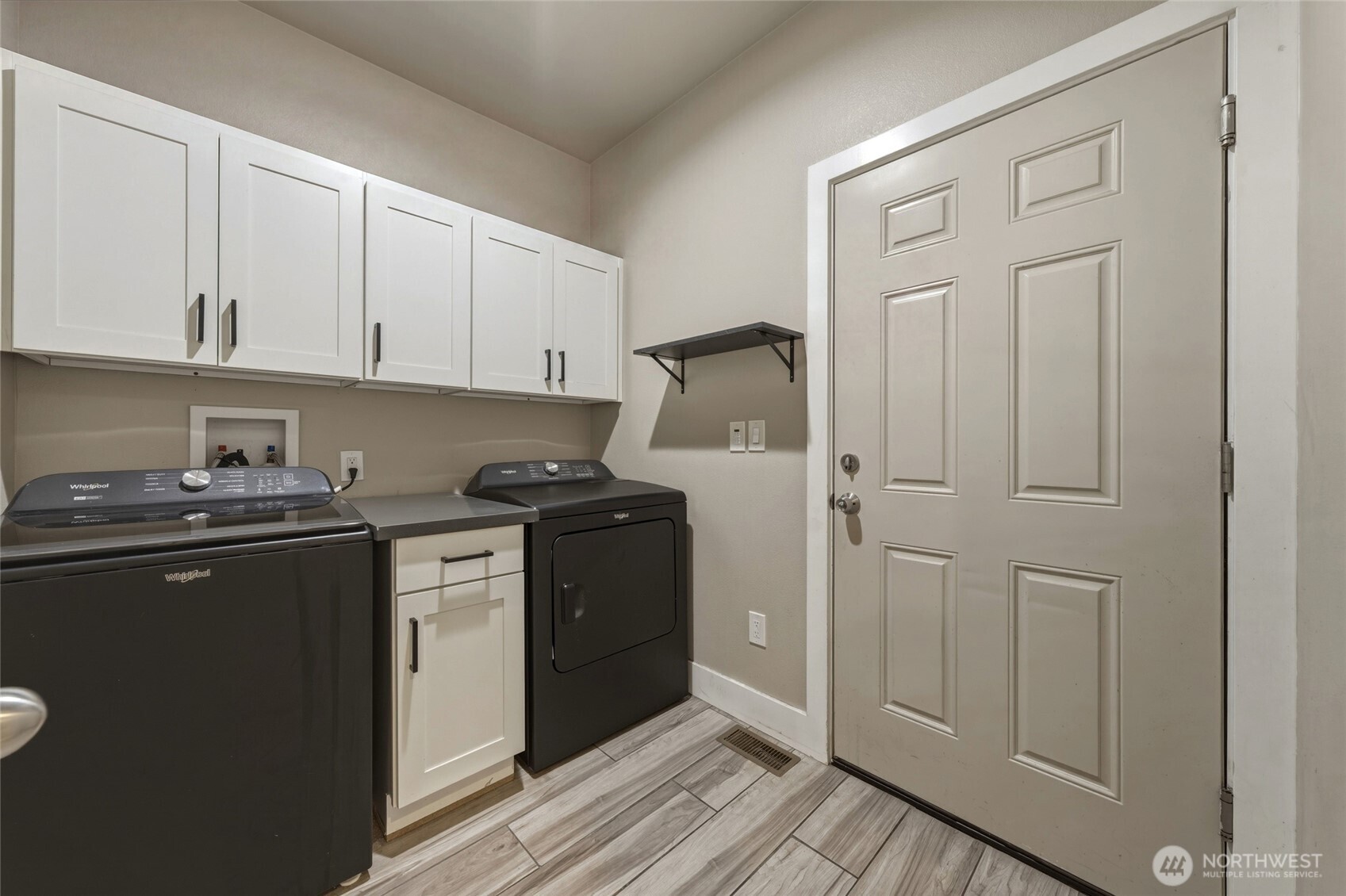 1276 Whittington Lane Property Photo 11
