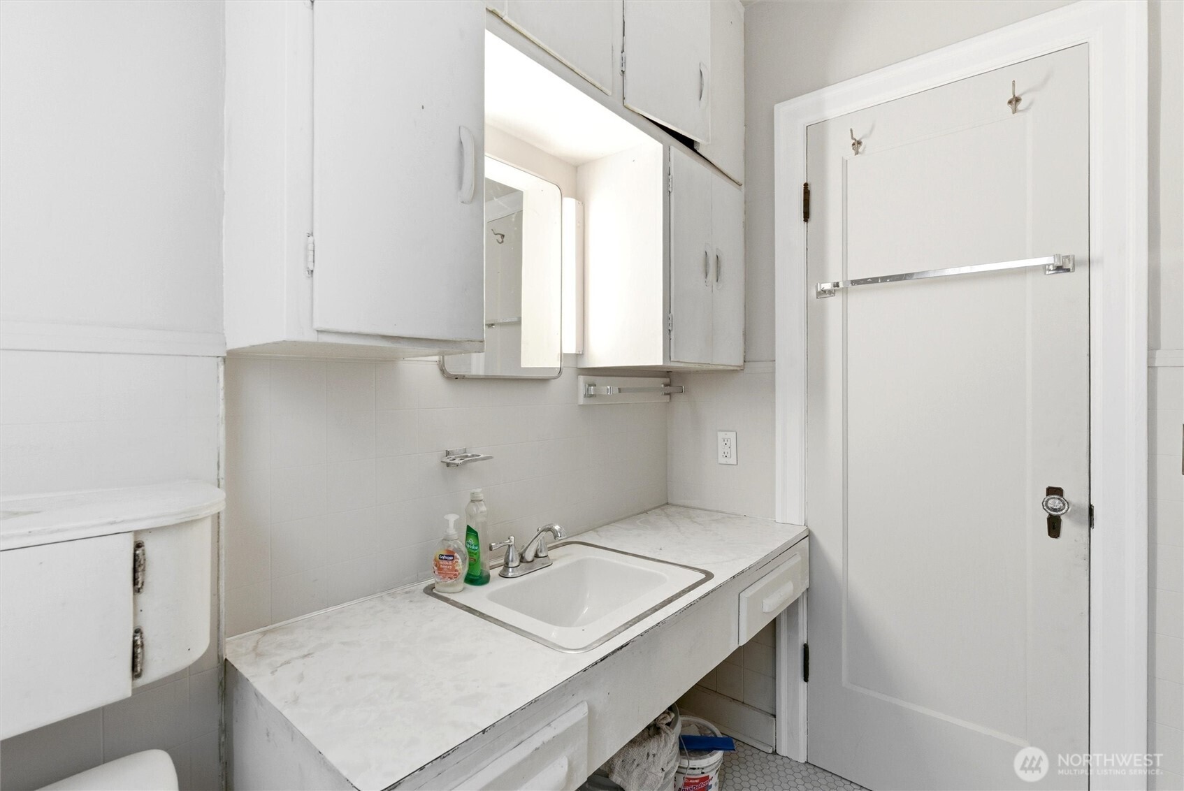 1027 Wetmore Property Photo 17