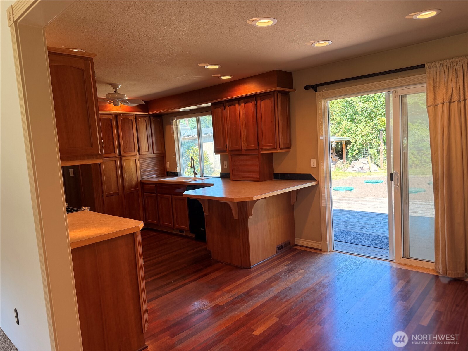 8525 234th Avenue Property Photo 14