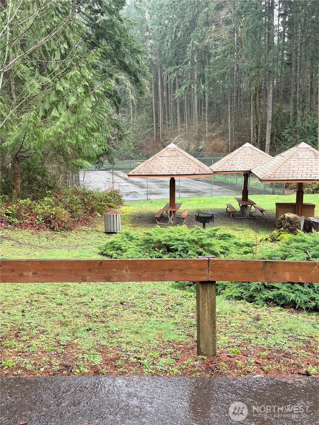 22020 Clearlake Boulevard Property Photo 5
