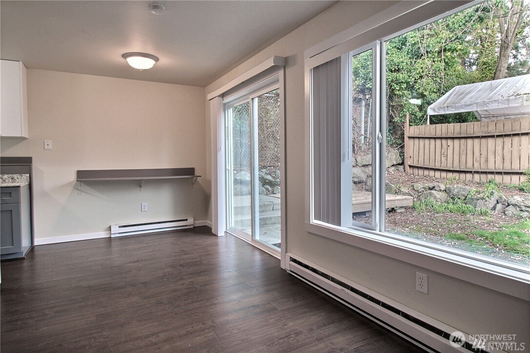 12317 35th Avenue Property Photo 4