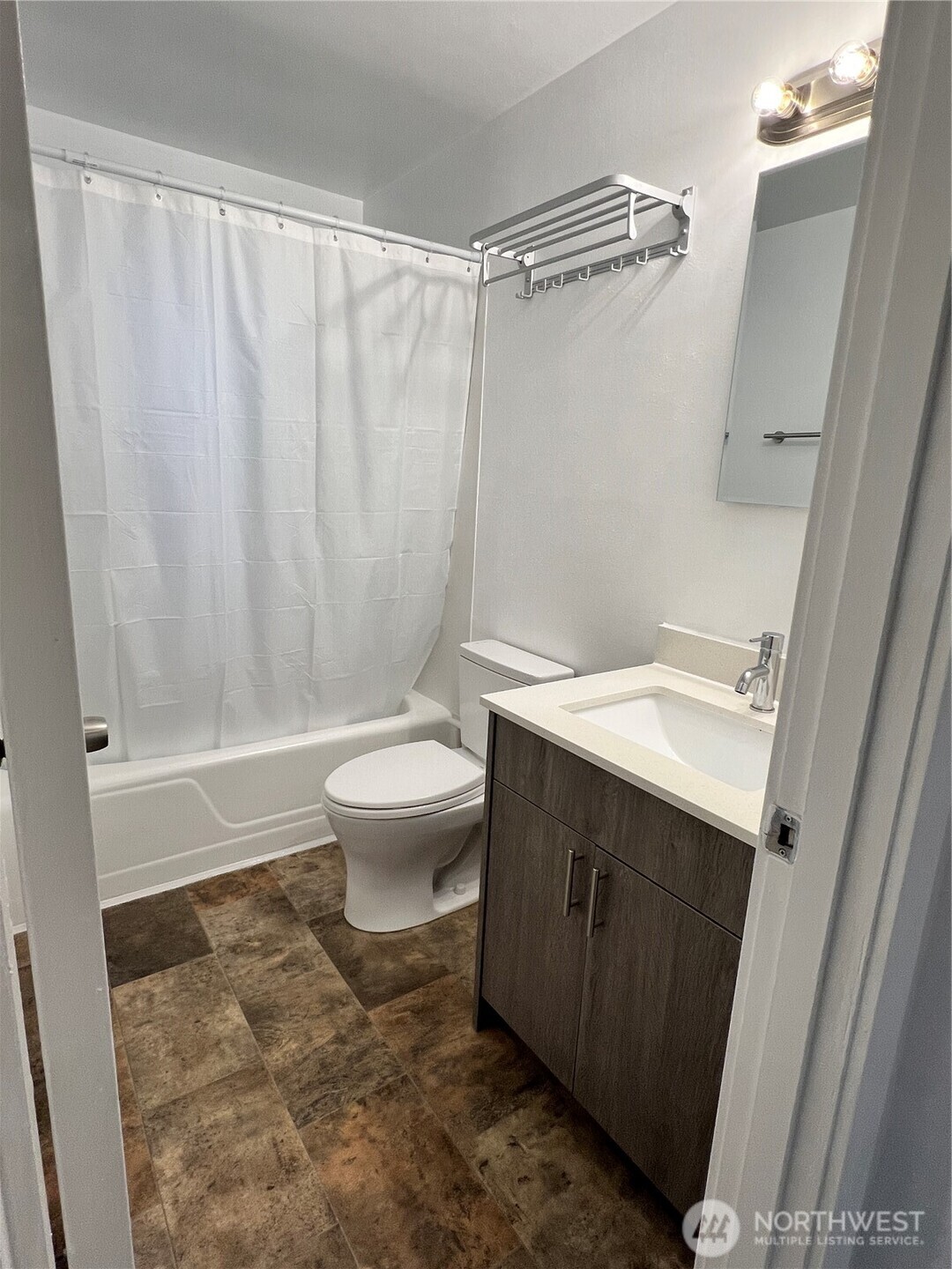 12317 35th Avenue Property Photo 5