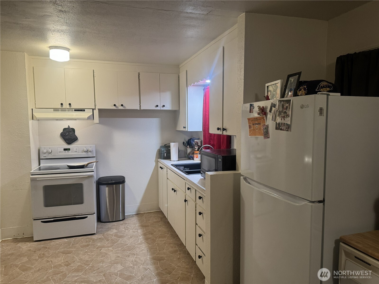 4503 E E Street Property Photo 6