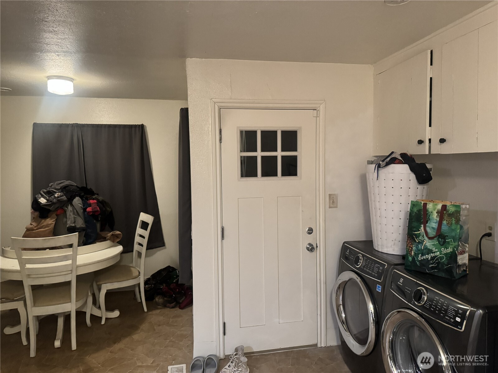 4503 E E Street Property Photo 9