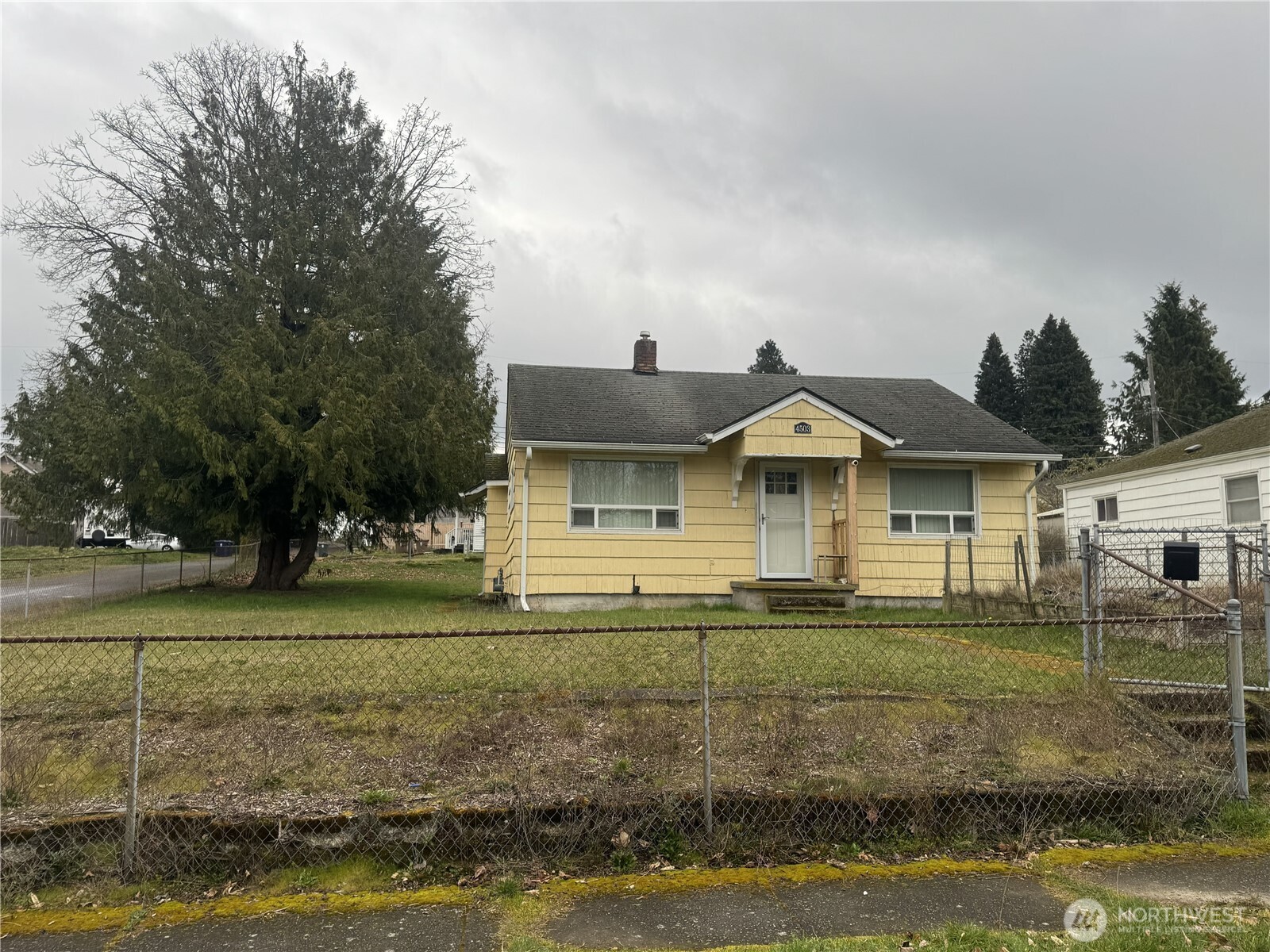 4503 E E Street Property Photo 25