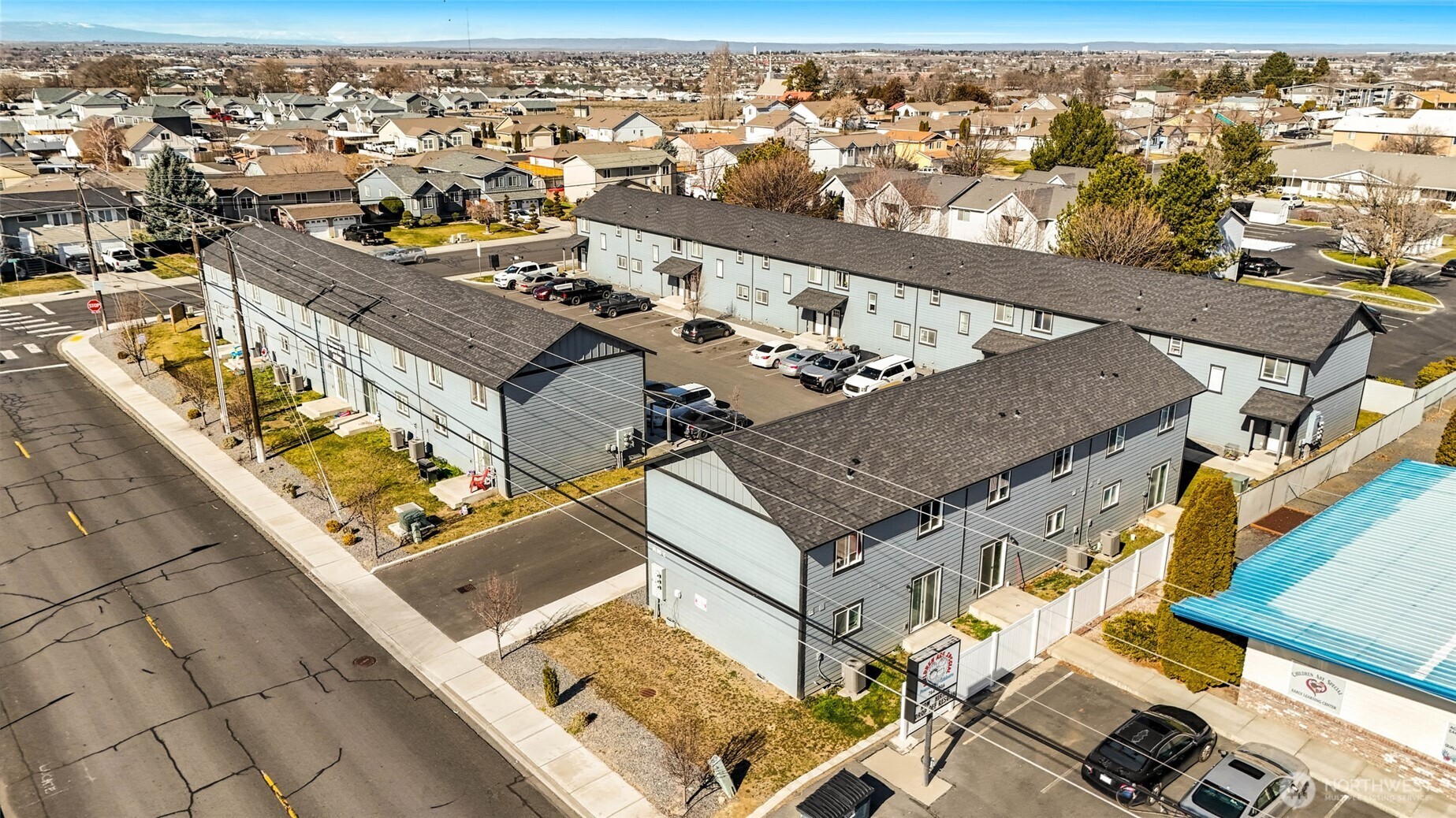 1525 S Monroe Street Property Photo 2
