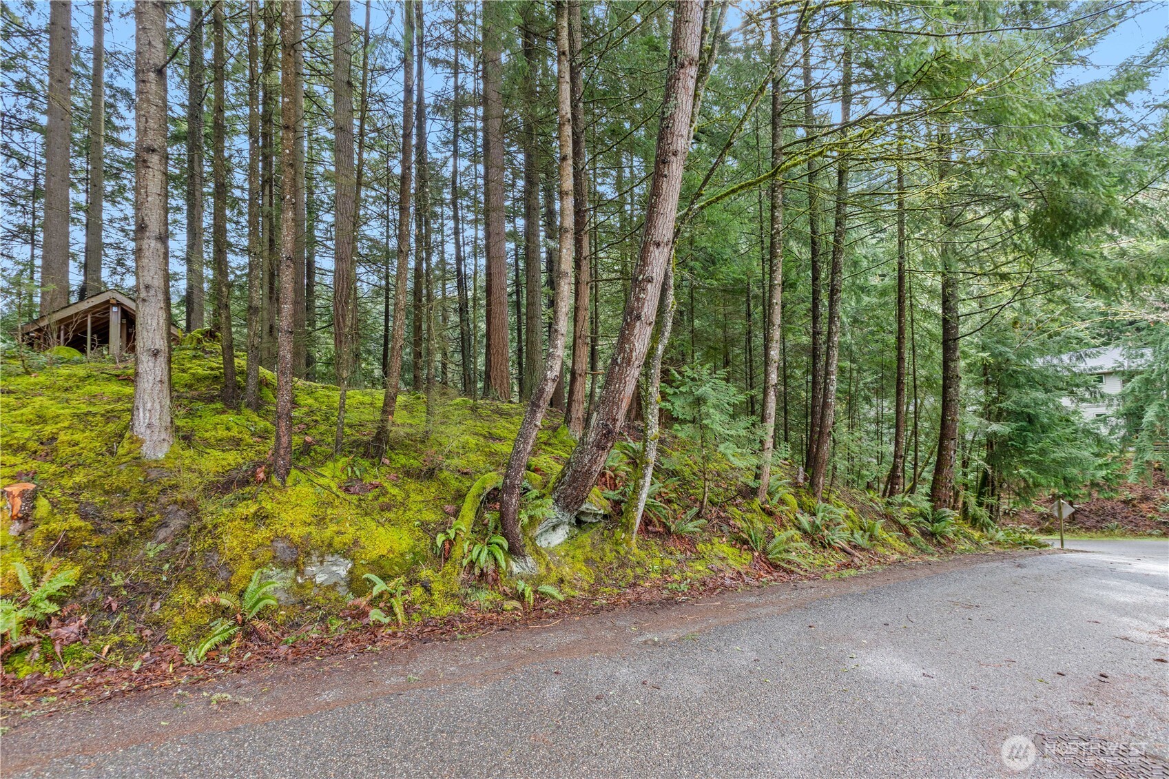 2 Oval Court Property Photo 1