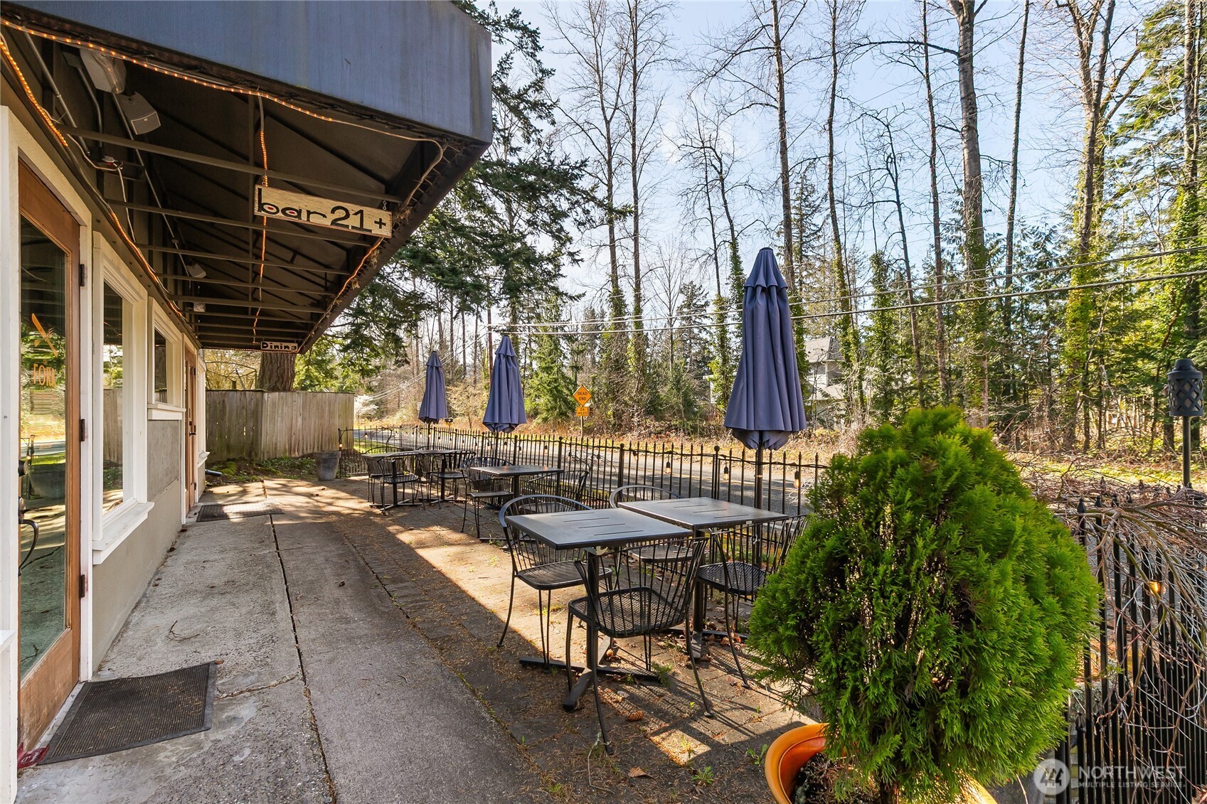 2530 Northshore Road Property Photo 5