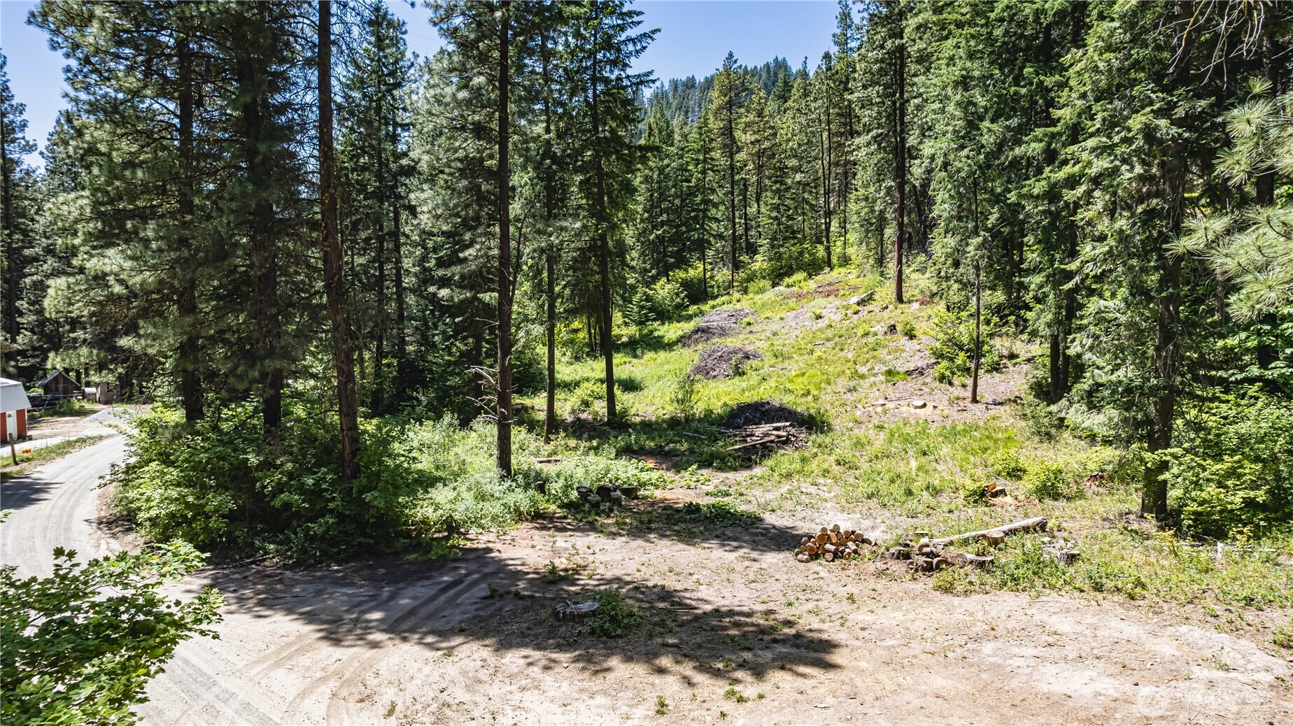 16757 Second Creek Road Property Photo 4