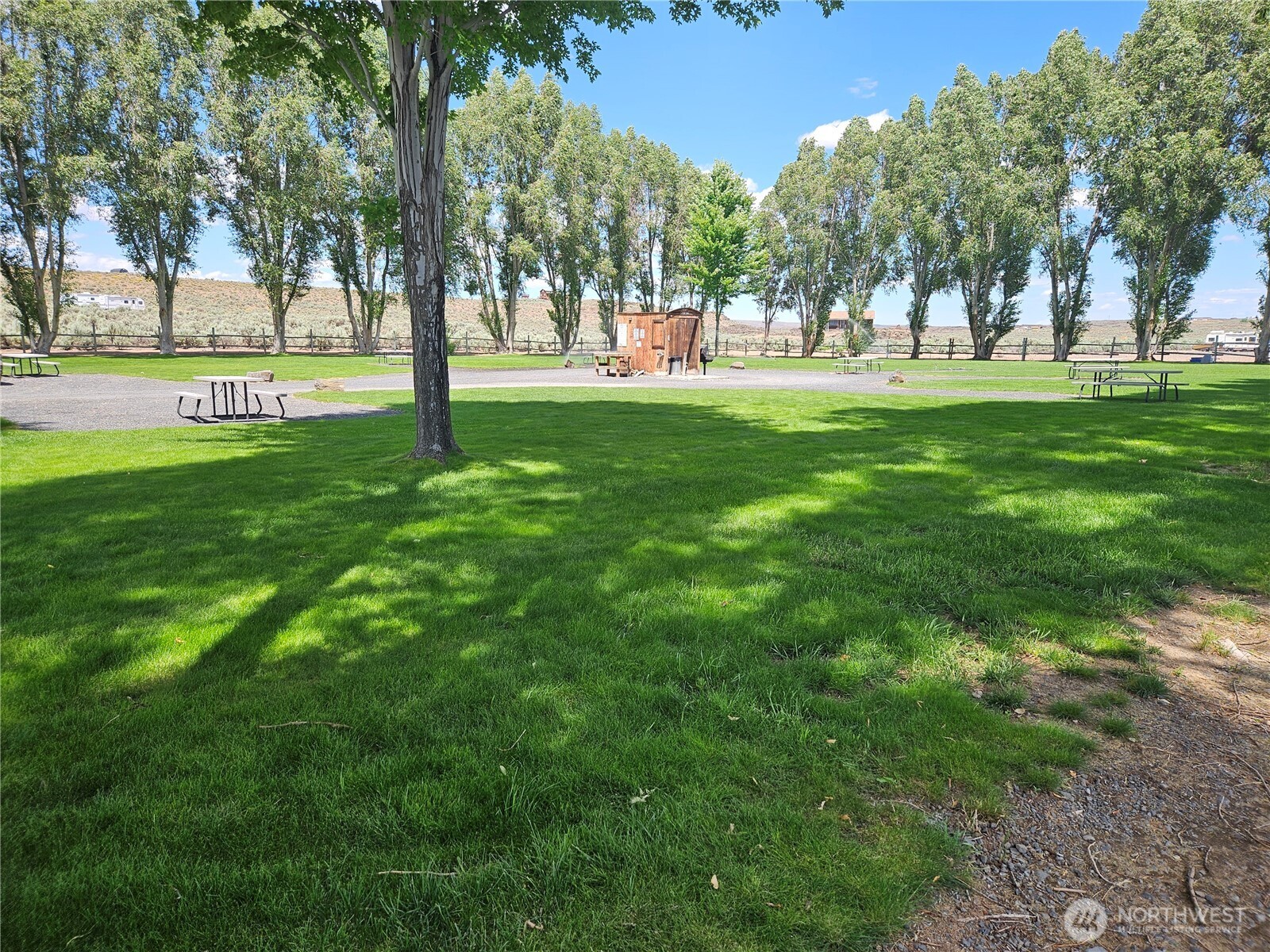 18 Thoroughbred Drive Property Photo 15