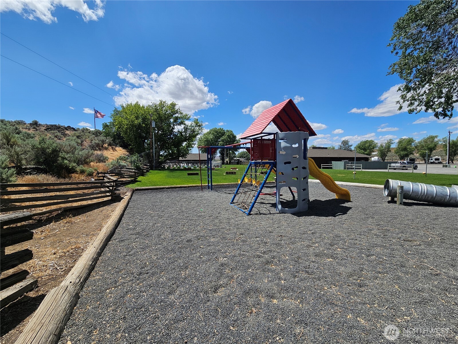 18 Thoroughbred Drive Property Photo 32