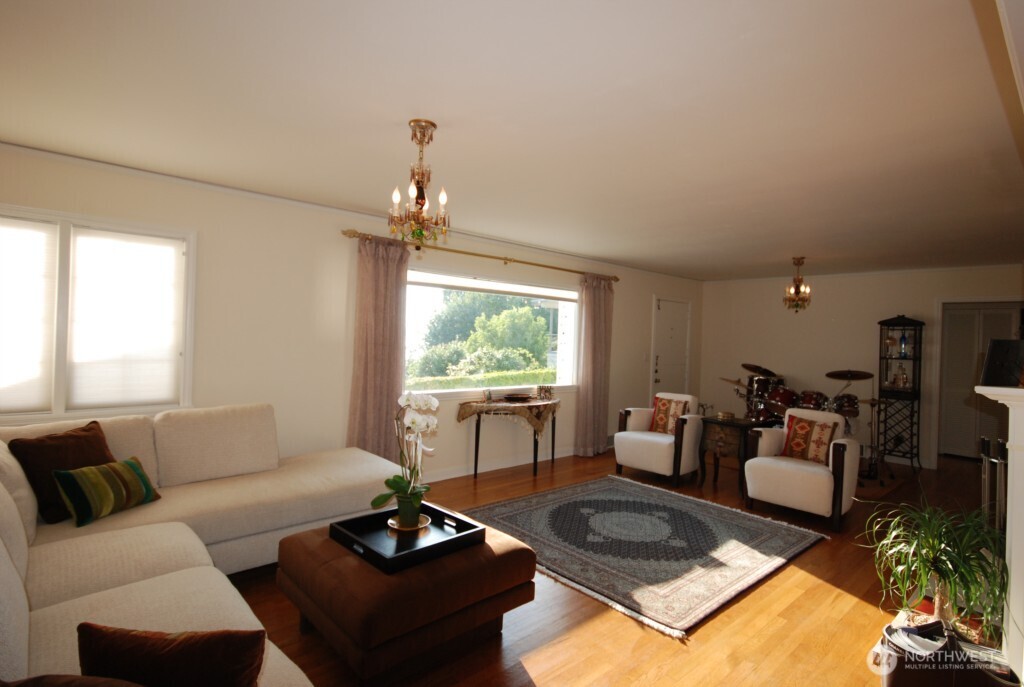 4610 Lake Wa Boulevard Property Photo 2