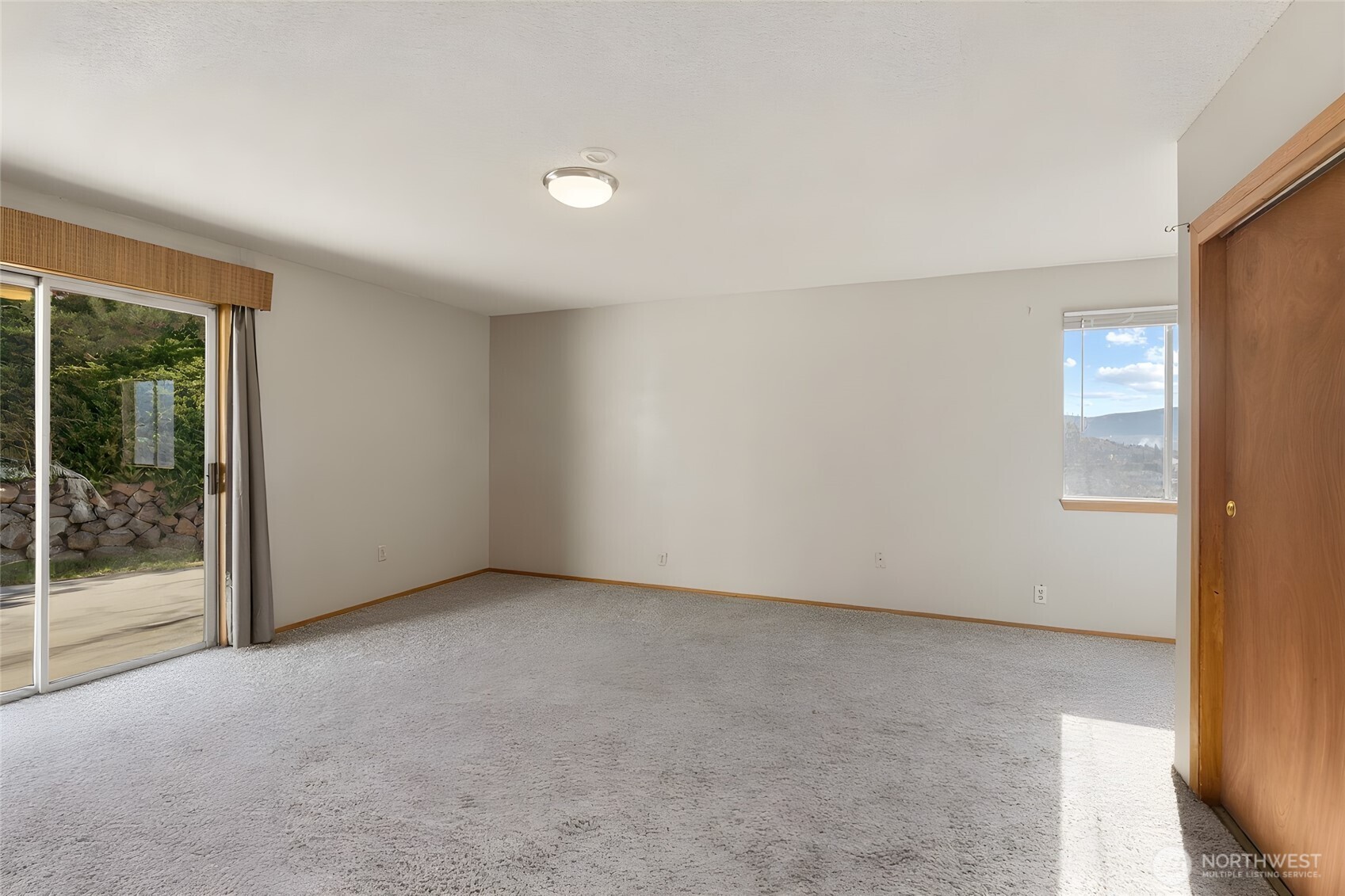 624 Daniels Drive Property Photo 27