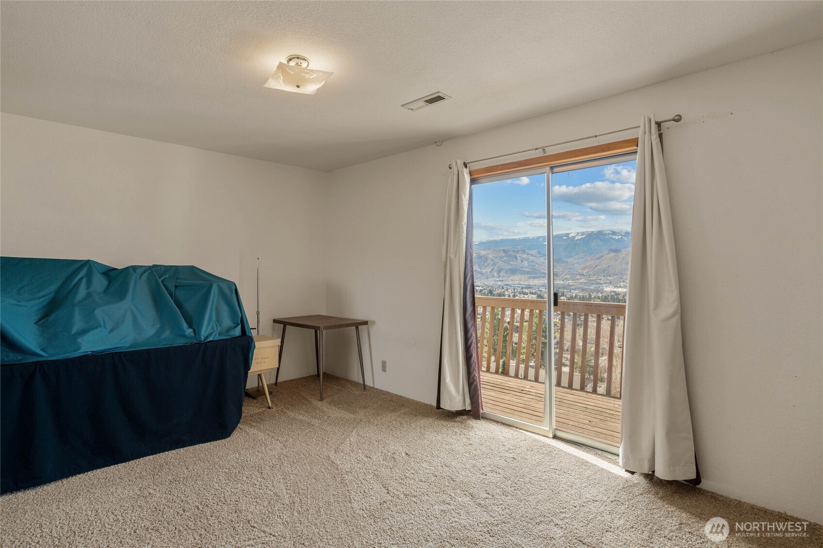 624 Daniels Drive Property Photo 35