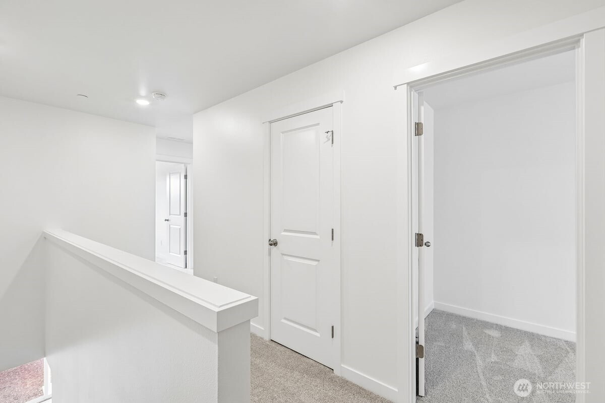 8538 42nd Place Es73 Property Photo 15