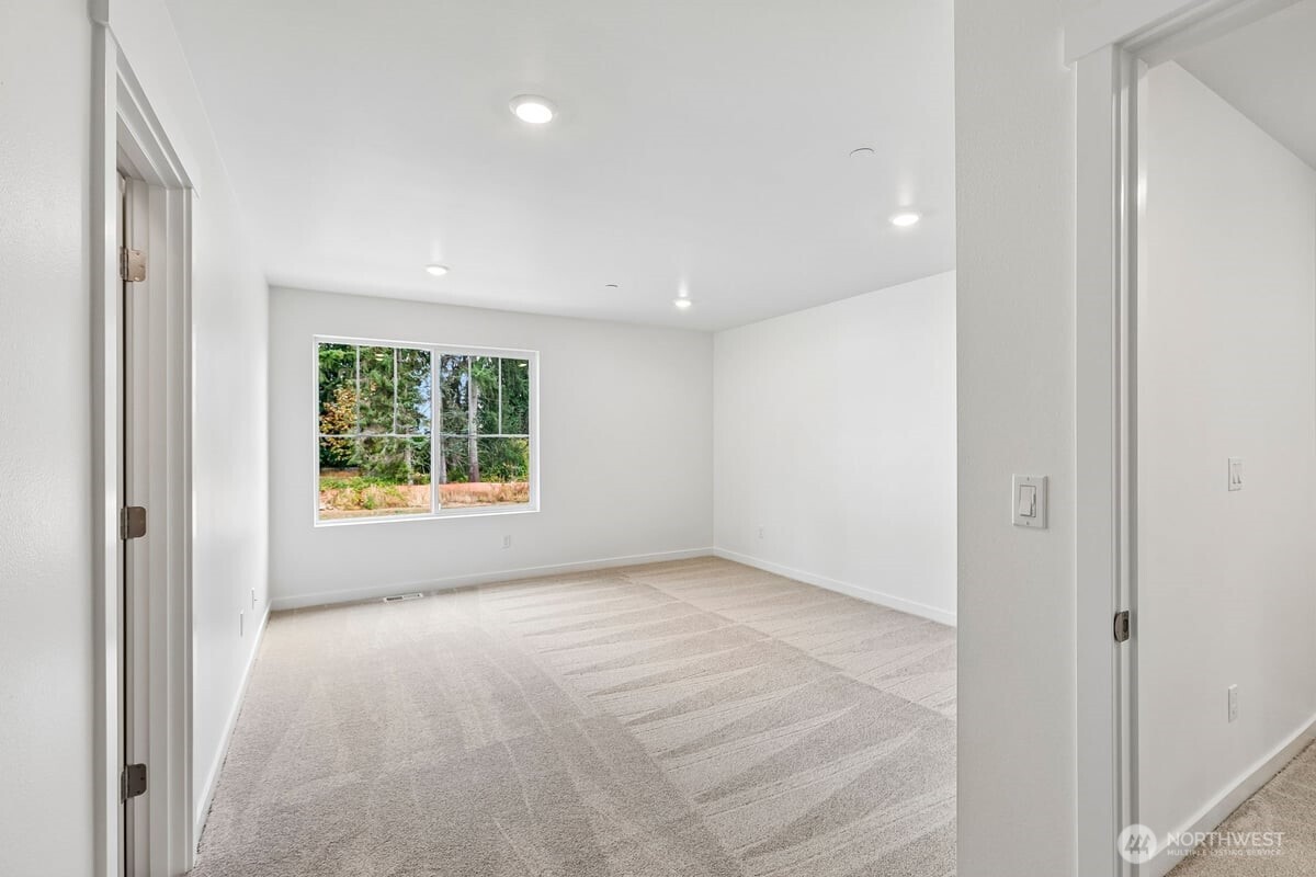 8538 42nd Place Es73 Property Photo 16