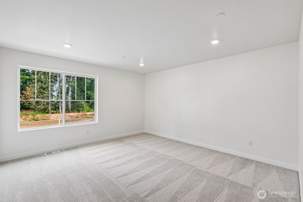 8538 42nd Place Es73 Property Photo 17