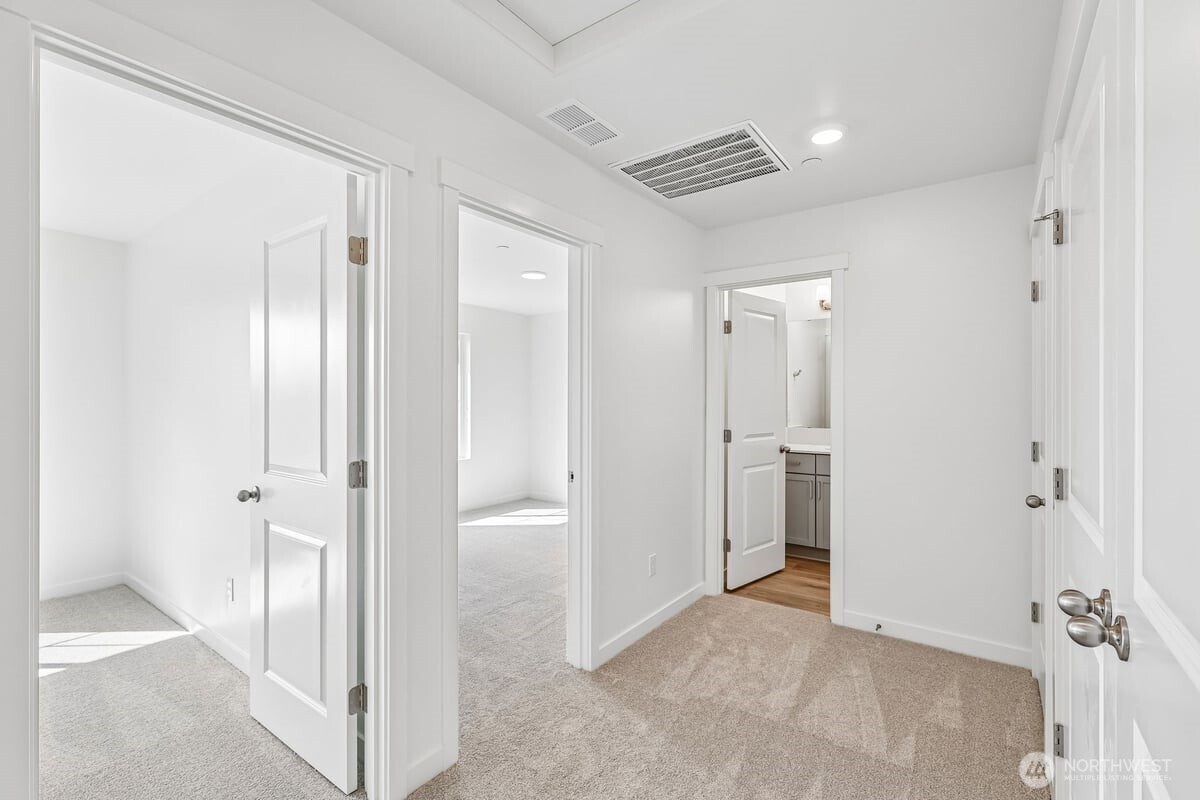 8538 42nd Place Es73 Property Photo 31