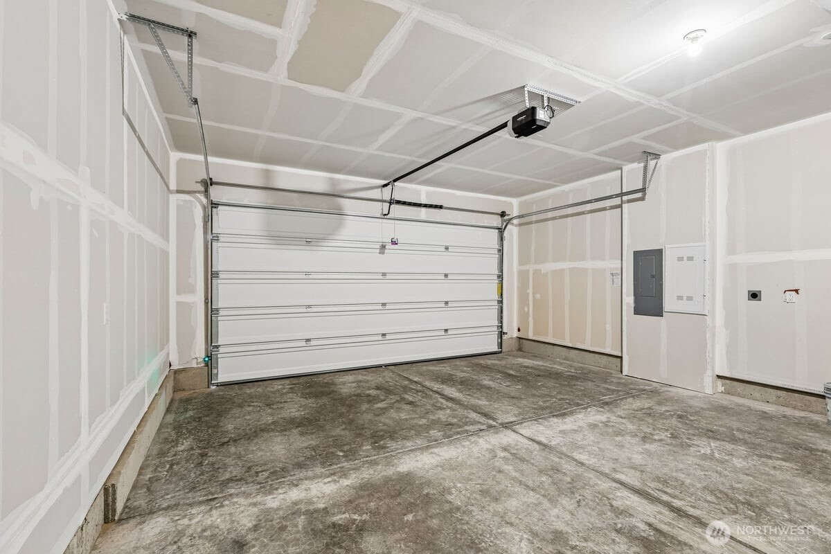 8538 42nd Place Es73 Property Photo 33