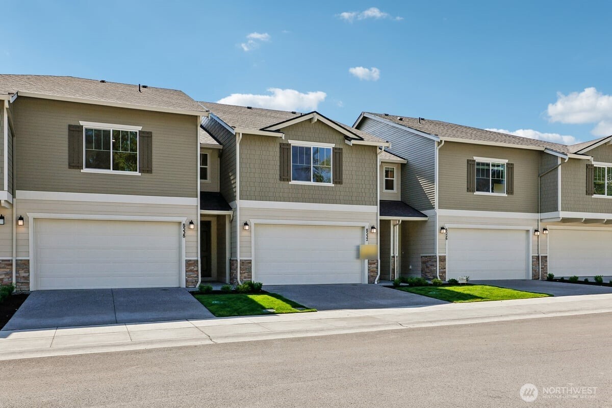 8532 42nd Place ES74 Property Photo 1