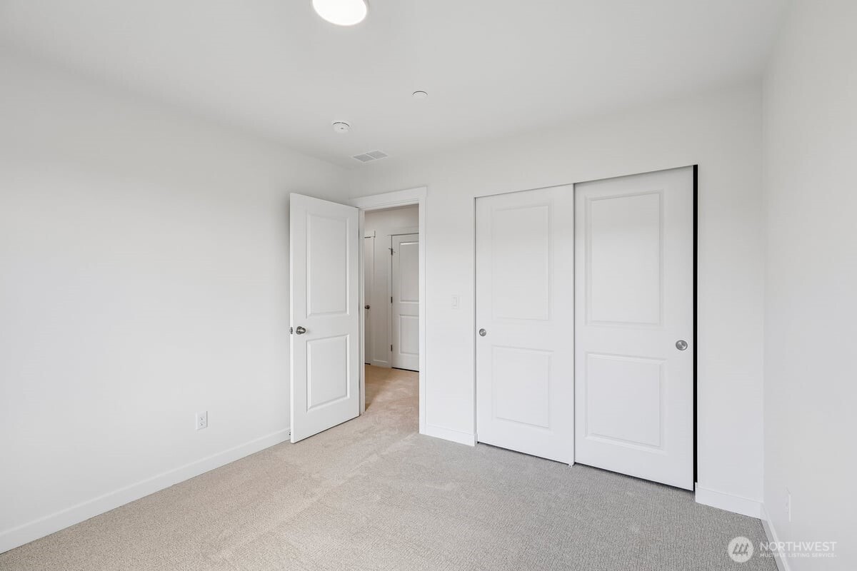 8532 42nd Place Es74 Property Photo 27