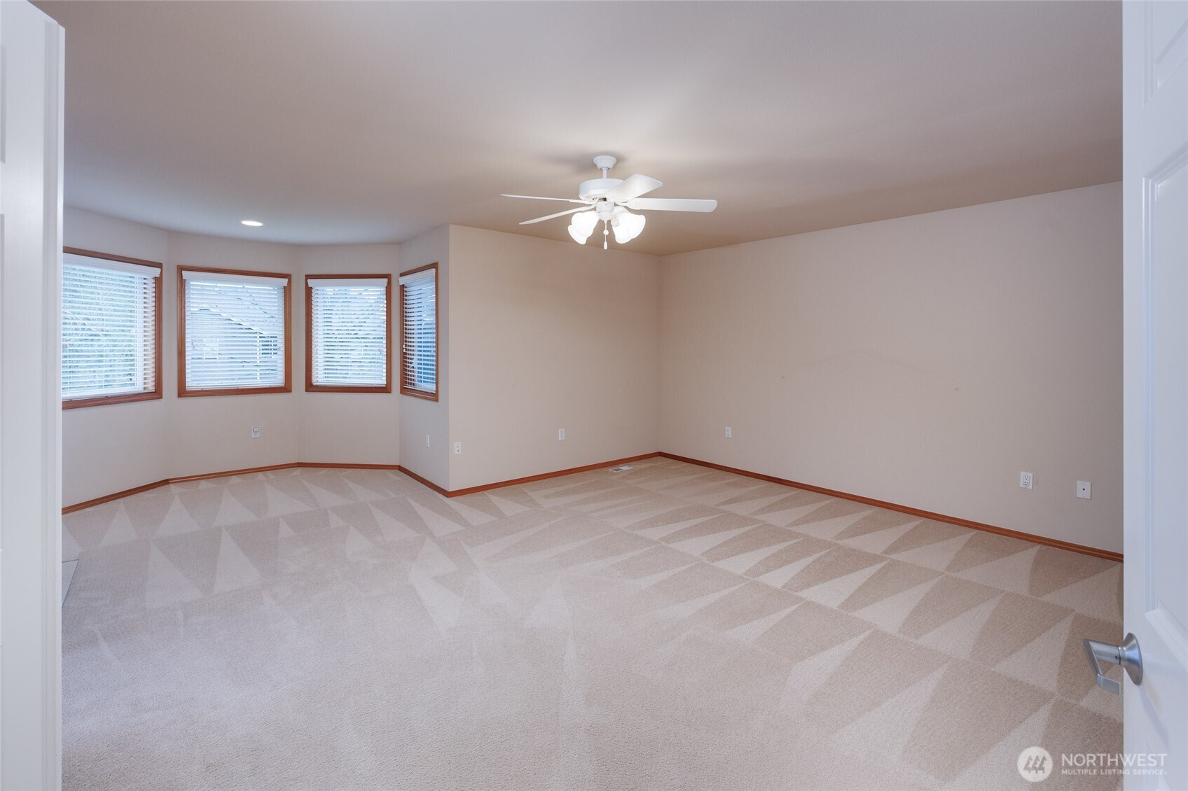 17001 31st Drive Property Photo 21