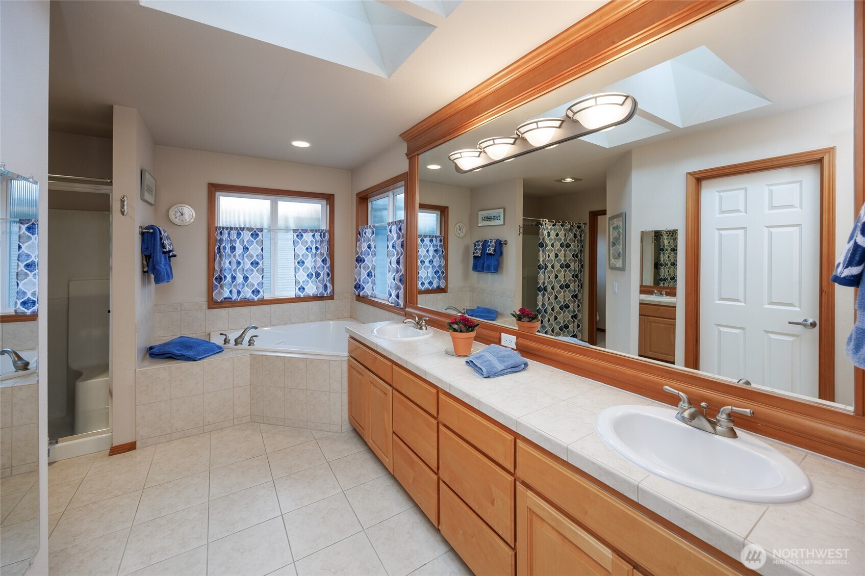 17001 31st Drive Property Photo 24